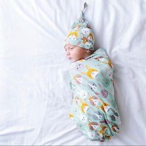 💚🐰NIB LS SWADDLE🐰💚